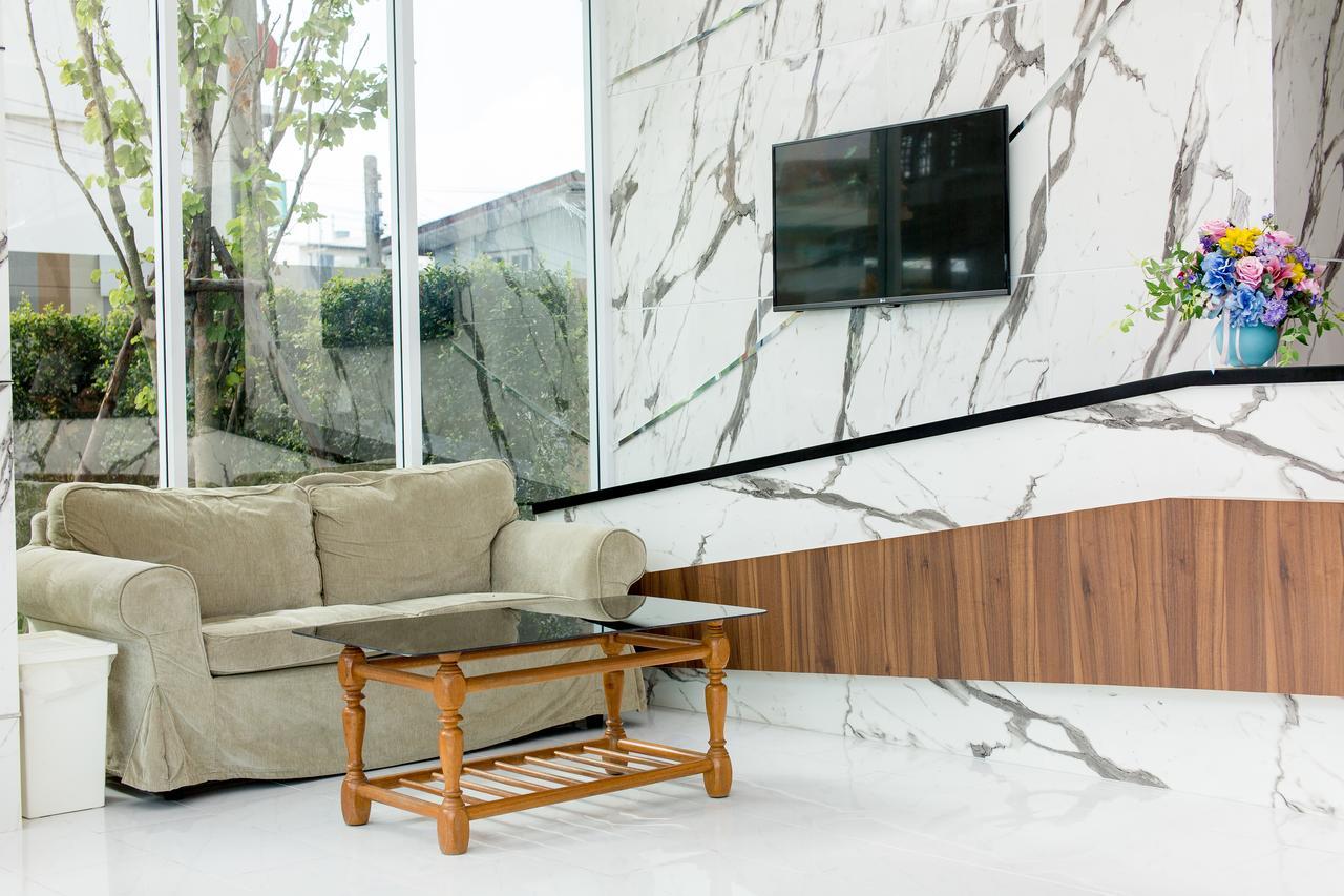 Thongchen Residence Samut Sakhon Bagian luar foto